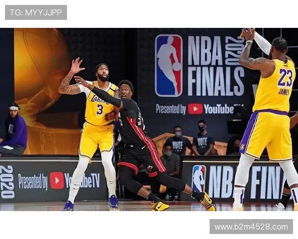 NBA季后赛即将开幕,队伍准备迎接激烈竞争 NBA季后赛即将开幕,队伍准备迎接激烈竞争