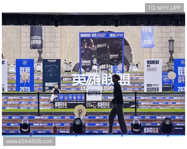 《英雄联盟全球总决赛战火重燃 各大战队争锋再掀电竞热潮》