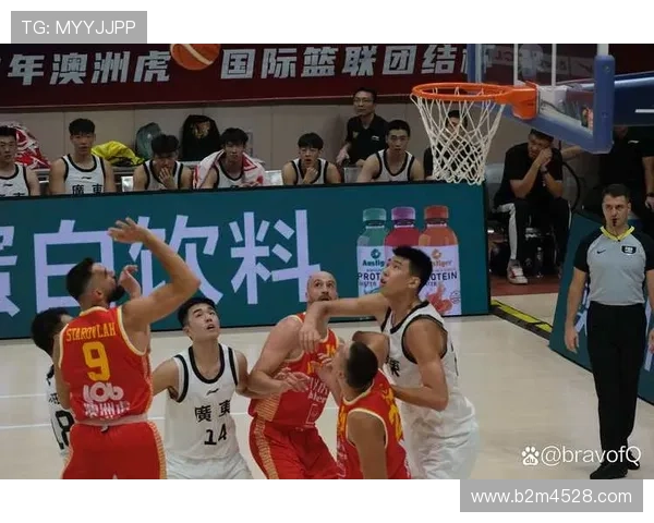 中国篮球新星崛起,王浩然带领男篮迎接国际大赛新挑战 中国篮球新星崛起,王浩然带领男篮迎接国际大赛新挑战